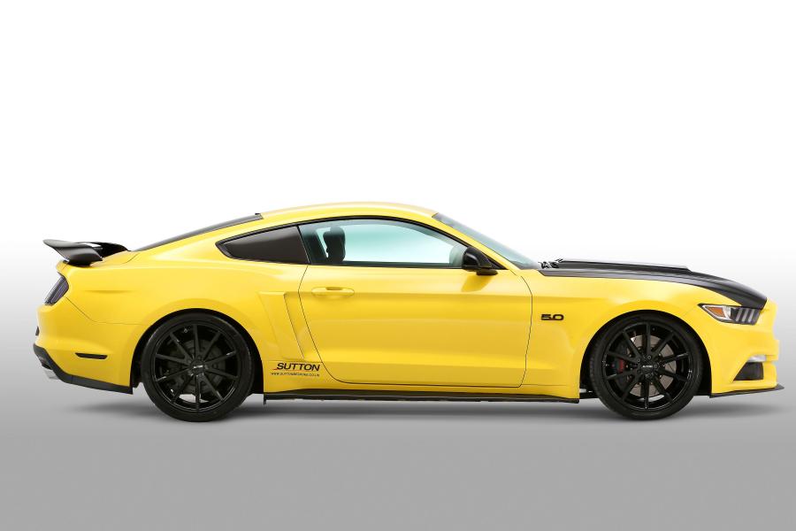  Ford Mustang CS700 by Clive Sutton 2016 года  (фото 16 из 19)